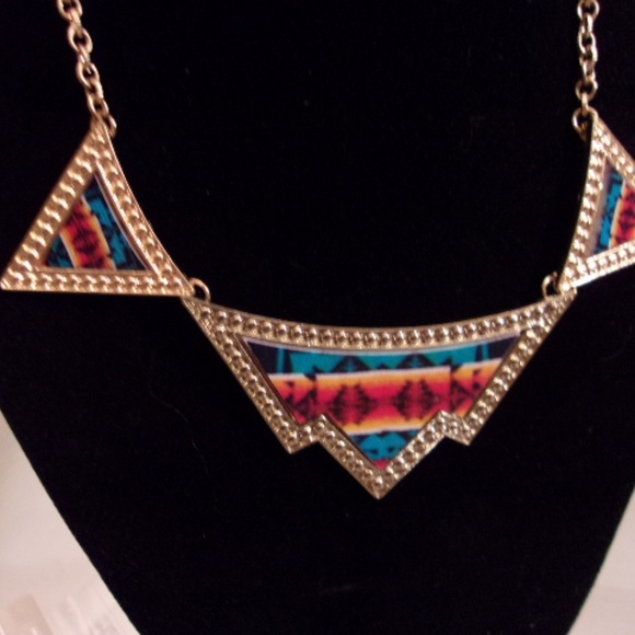 NWT BOTIQUE 2 NECKLACES EARRINGS & FROG BROOCHE R - Picture 4 of 7